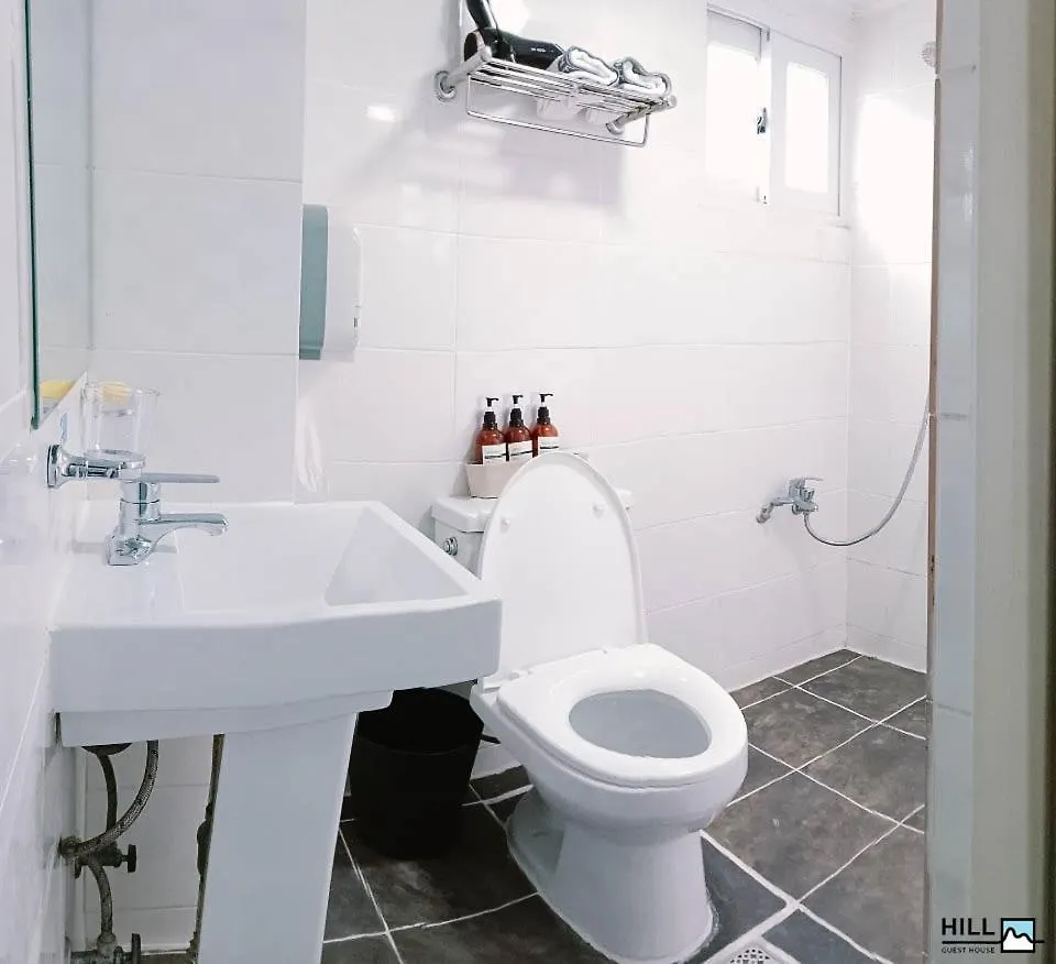 Hostel Nampo Hill Guesthouse Busan